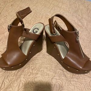 Preowned, good condition.7.5